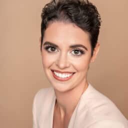 Lauren Kreibich Photography Headshot 5x6