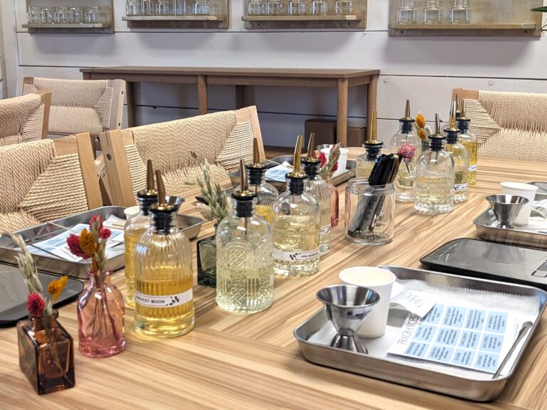 Oak and Elizabeth Market Sessions